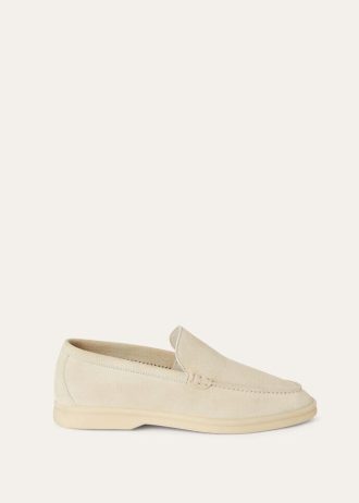 Mocassim para caminhada de verão