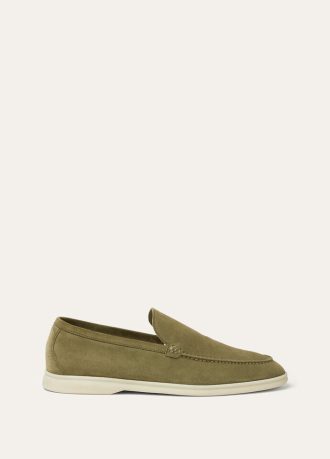Mocassim para caminhada de verão