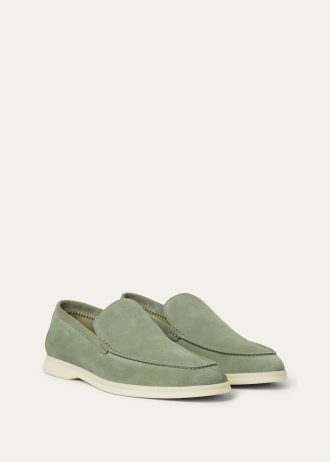 Mocassim para caminhada de verão